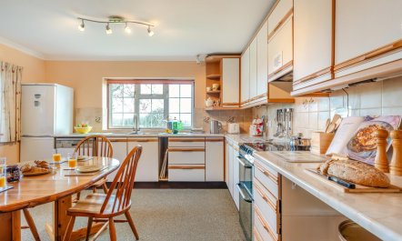 2 Bed in Crakehall 6