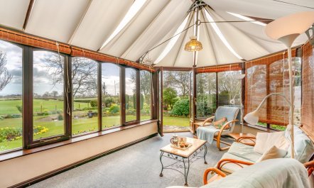 2 Bed in Crakehall 1