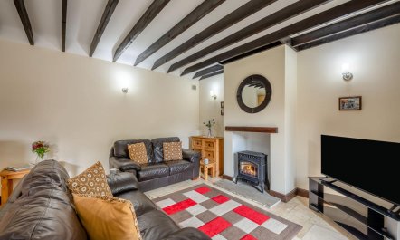 2 Bed in Whitby 8