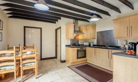 2 Bed in Whitby 7
