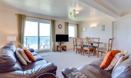 3 Bed in Putsborough 1