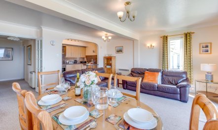 3 Bed in Putsborough 8