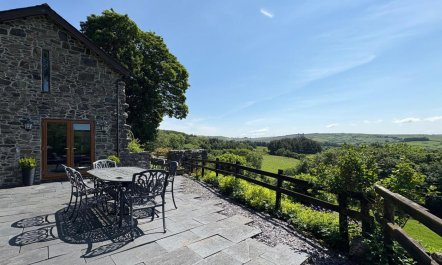 3 Bed in Machynlleth 1