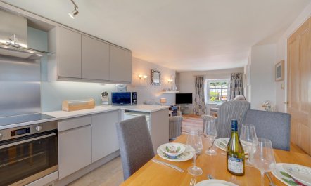 2 Bed in Aberaeron 5