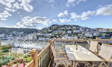 4 Bed in Looe