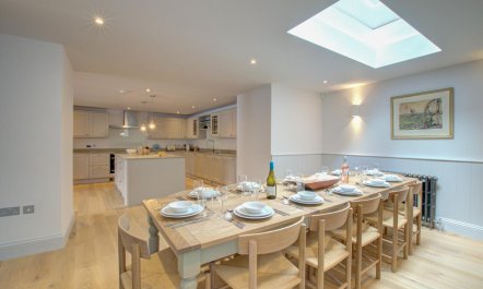 6 Bed in Kingswear 8