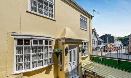 2 Bed in Ilfracombe 1