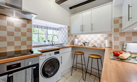 2 Bed in Ilfracombe 9