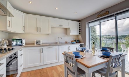3 Bed in Kingswear 3