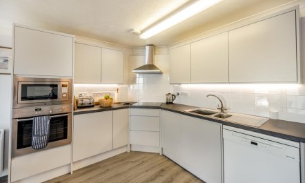 4 Bed in Putsborough 3