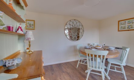 2 Bed in Aldeburgh 7