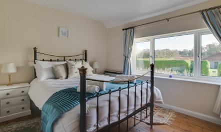 2 Bed in Aldeburgh 8