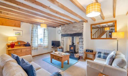 2 Bed in Penrhyndeudraeth 1