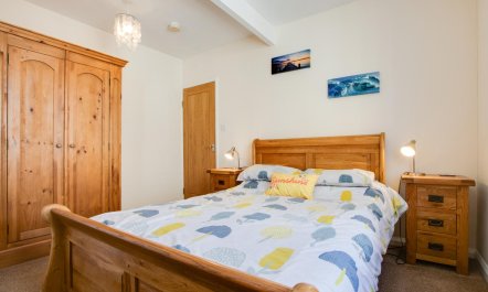 2 Bed in Whitby 6