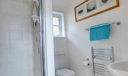 1 Bed in Cranbrook 5