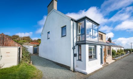 3 Bed in Abersoch 1