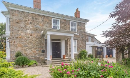 7 Bed in Mousehole