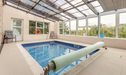 7 Bed in Mousehole 8