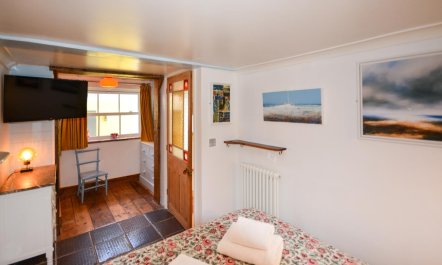 3 Bed in St Ives 9