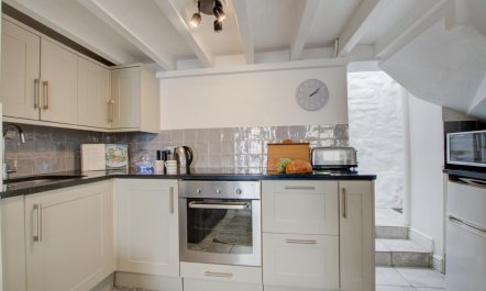2 Bed in St Ives 7