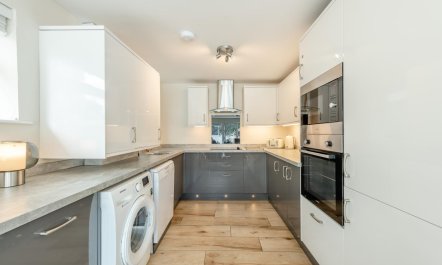2 Bed in Dartmouth 4
