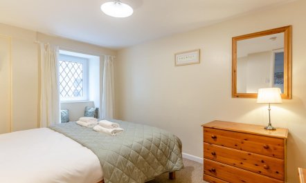 2 Bed in St Ives 9
