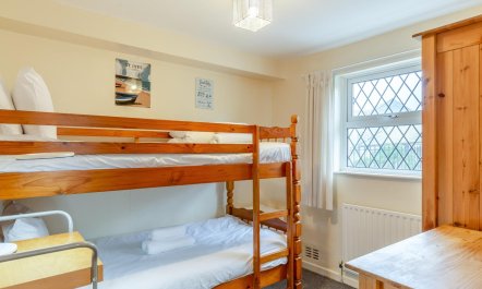 2 Bed in St Ives 3
