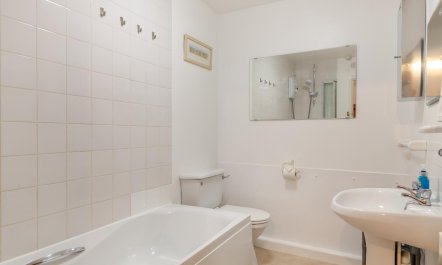 2 Bed in St Ives 4