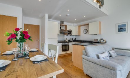 2 Bed in Porthleven 1