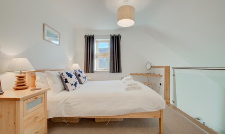 2 Bed in Porthleven 8