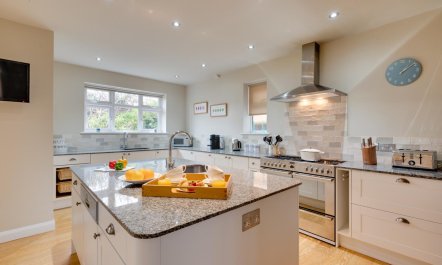 4 Bed in Southwold 2