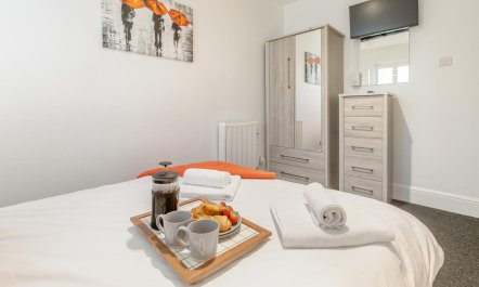 1 Bed in St Ives 8
