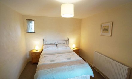 2 Bed in St Davids 9