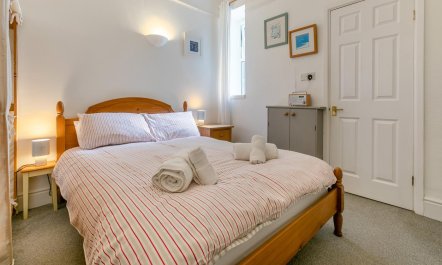 1 Bed in St Ives 2