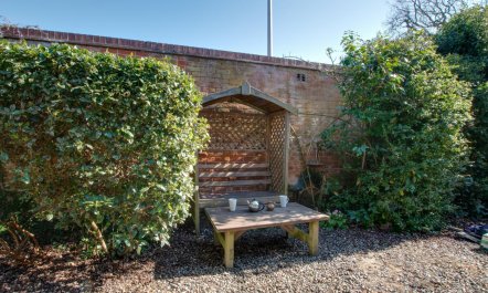 1 Bed in Holt 9