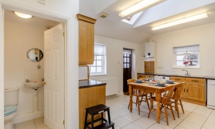 2 Bed in Looe 9