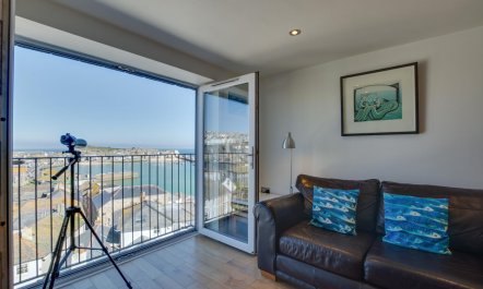 2 Bed in St Ives 1