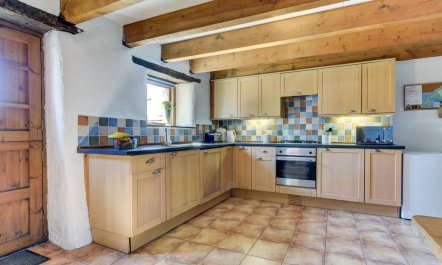 2 Bed in St Davids 6