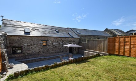 2 Bed in St Davids 1