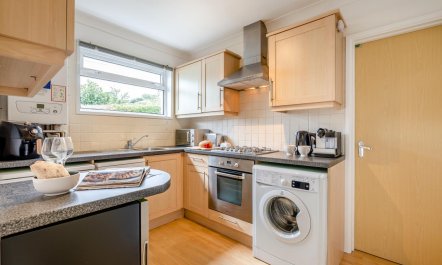 1 Bed in St Ives 3