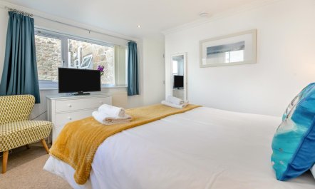 2 Bed in St Ives 8