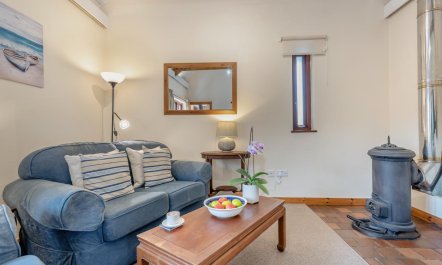 1 Bed in Little Haven 7