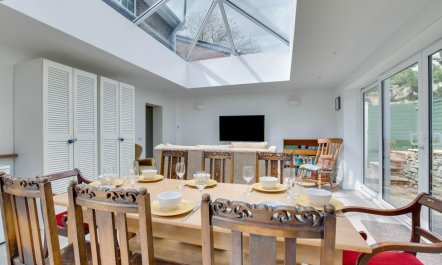 4 Bed in Harmans Cross 3