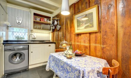 2 Bed in Porthmadog 4