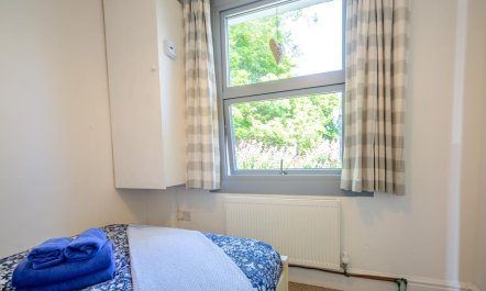 2 Bed in Beaumaris 9