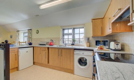 2 Bed in Padstow 5