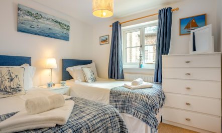 3 Bed in Whitby 4