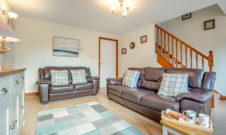 3 Bed in Whitby 6