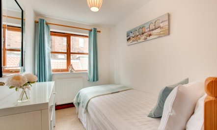 3 Bed in Whitby 7