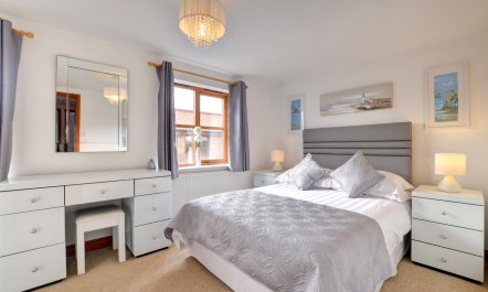 3 Bed in Whitby 3